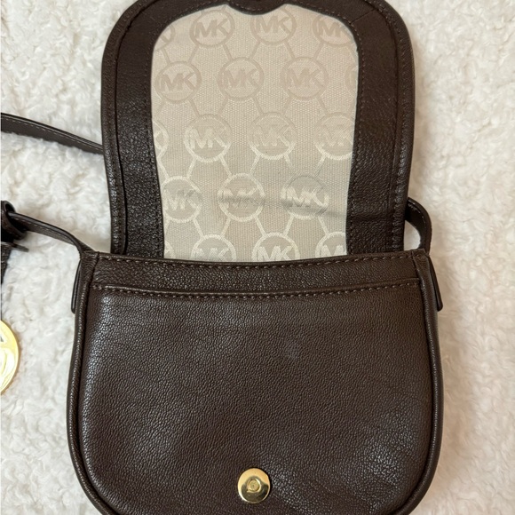 MK Michael Kors Crossbody Purse - Picture 5 of 10